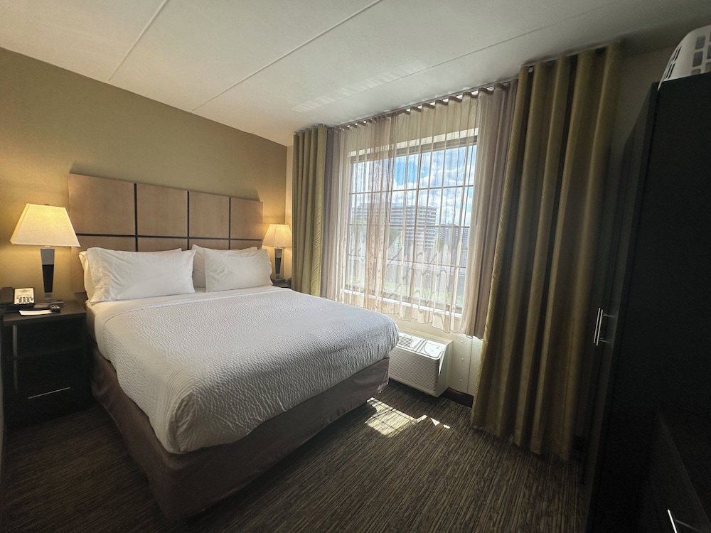 Studio Suite, 1 Queen Bed, Accessible (Hearing) photo 1