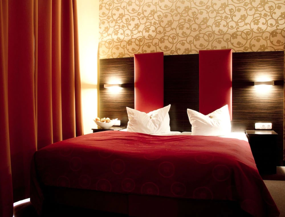 Standard Double or Twin Room - Photo 5