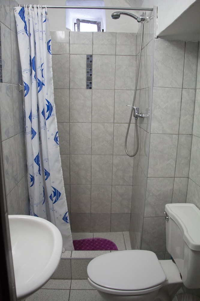 Twin Room, Ensuite photo 2
