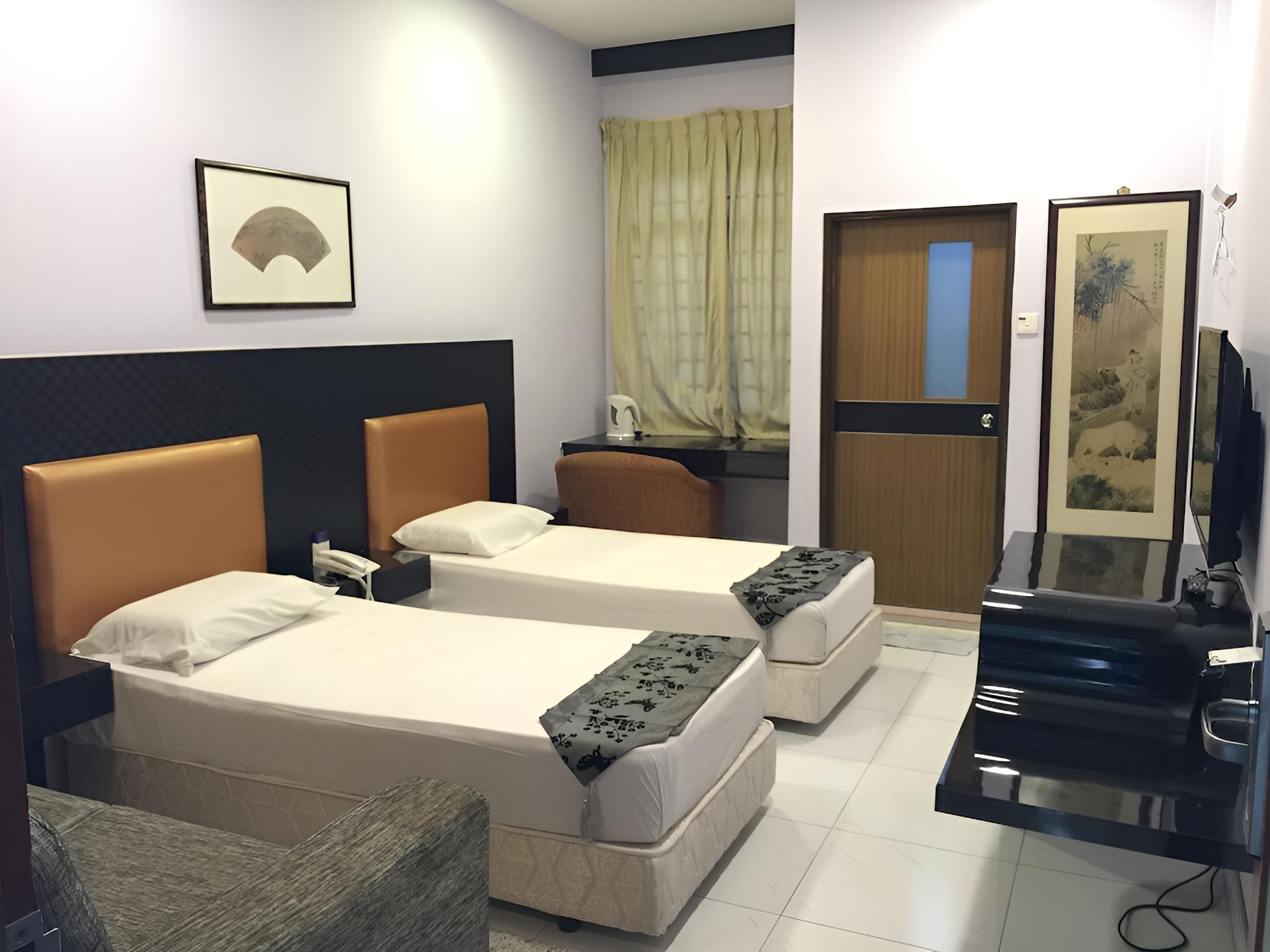 Family Triple Room, 3 Bedrooms, Non Smoking photo 2