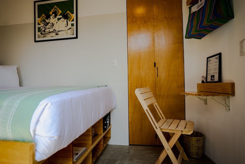 Basic Room, 1 Double Bed photo 2