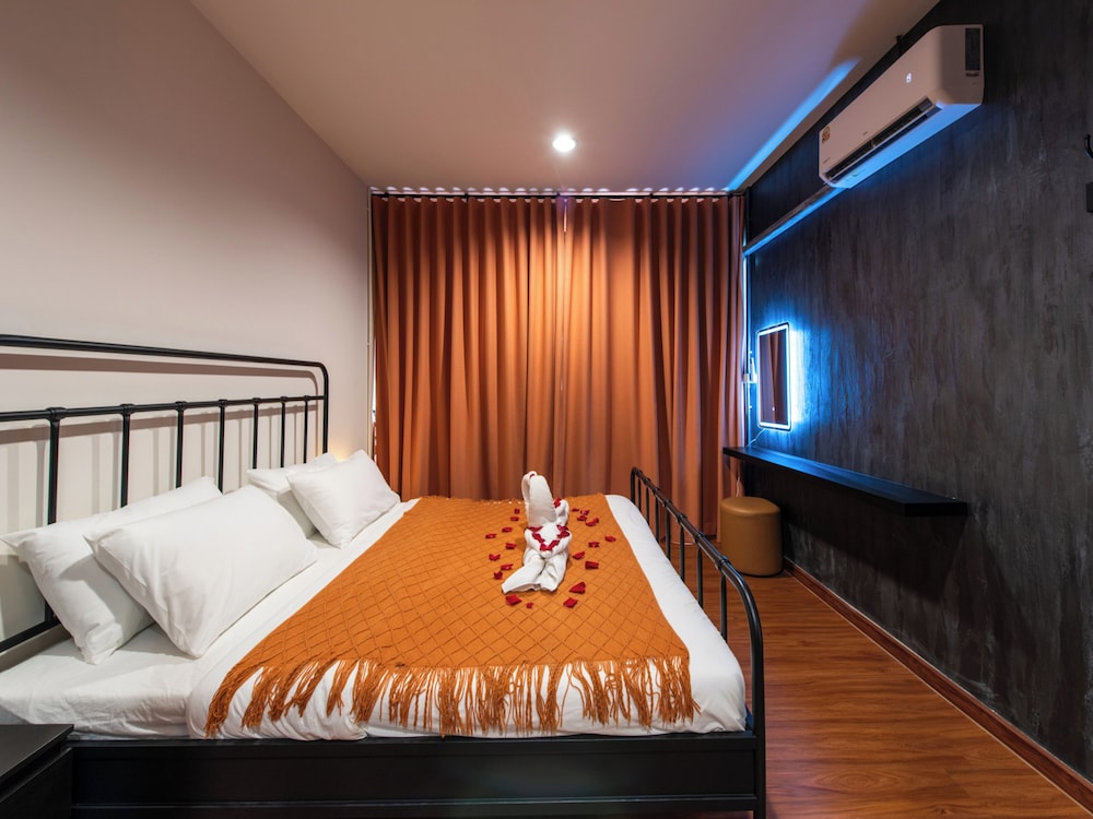 Suite, 3 Bedrooms photo 2