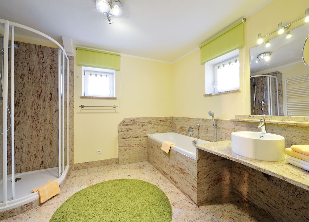 Comfort Room - Photo 7