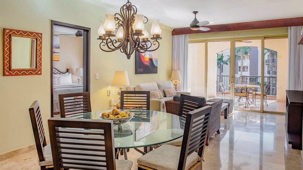 One Bedroom Suite - Photo 6