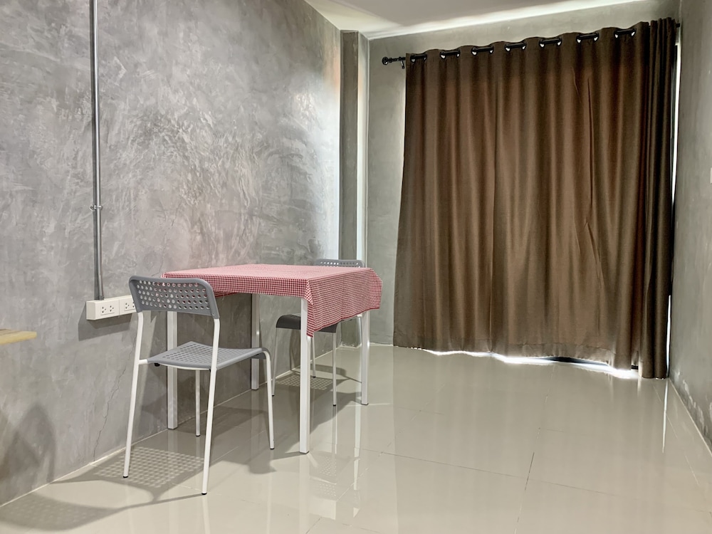 Deluxe Twin Room photo 2