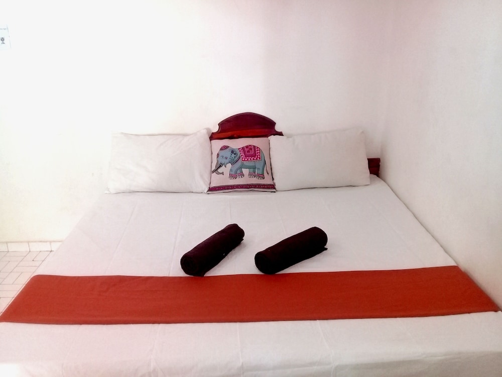Deluxe Double Room, 1 Bedroom, Garden View, Garden Area photo 2