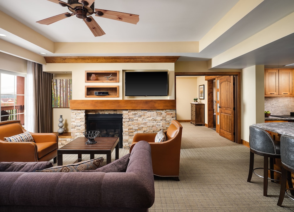 Villa, 3 Bedroom/2 Baths with Kitchen, Living Room and Fireplace photo 1