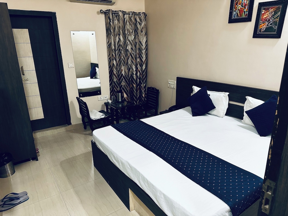 Deluxe Double Room photo 2