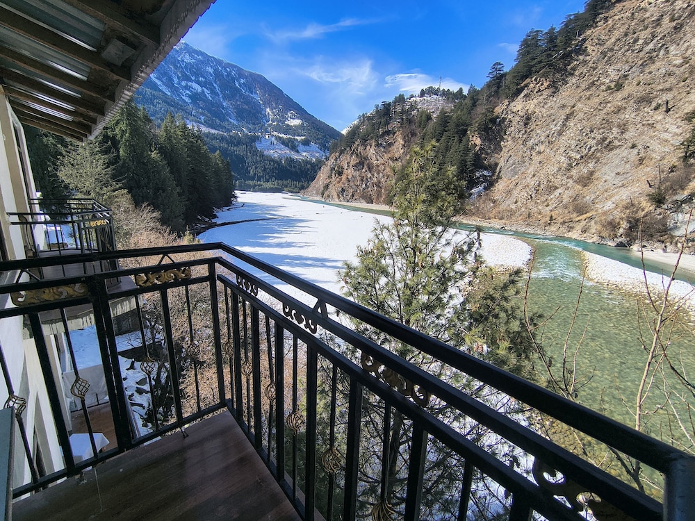 Deluxe Double Room, River View