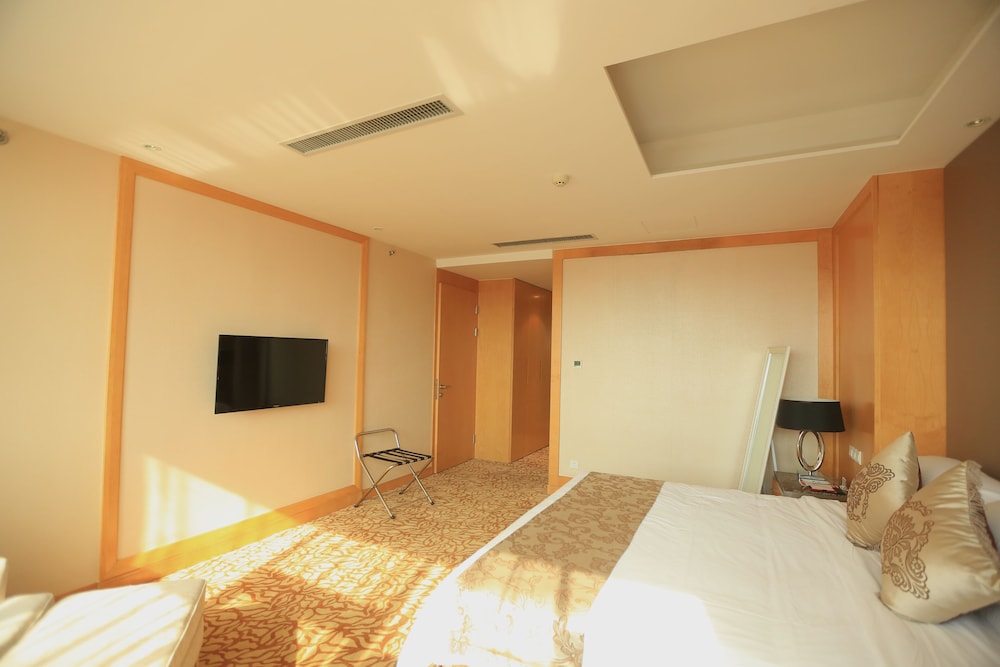 Room, 1 King Bed photo 1