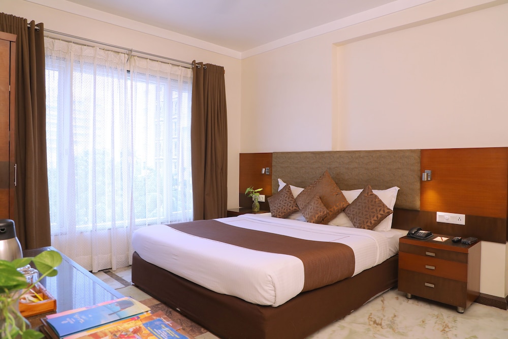 Amantra Royal Room - Photo 7