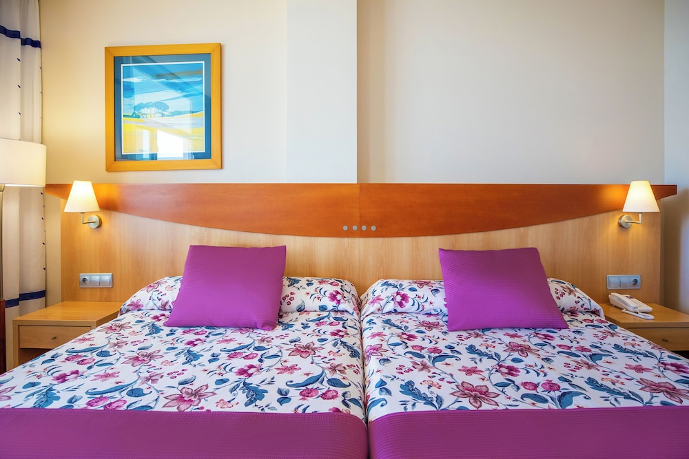 Double Room, Terrace, Sea View (2 Adultos + 2 Children) Double Room, Terrace, Sea View (2 Adultos + 2 Children)