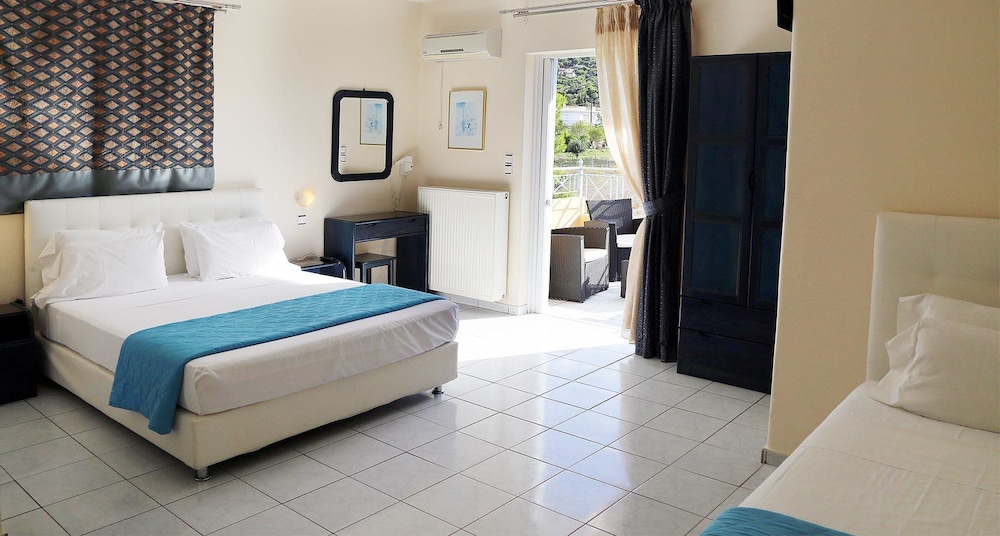 Triple Room, Garden View photo 1