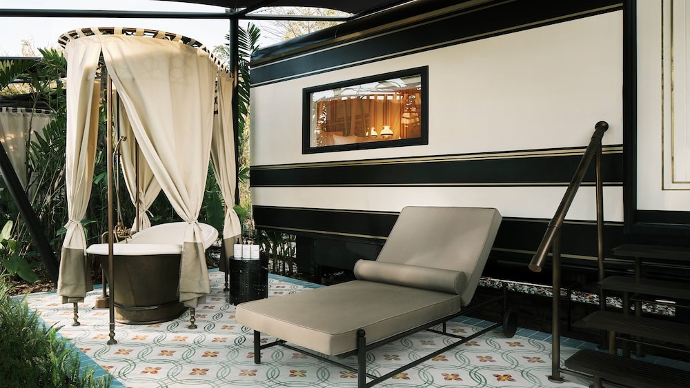 Suite, 1 Bedroom (Heritage Railcar) - Photo 4