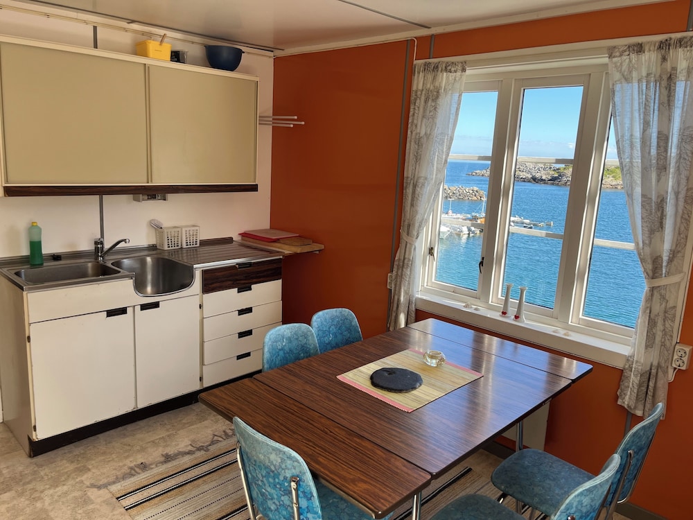 Basic Double or Twin Room photo 3