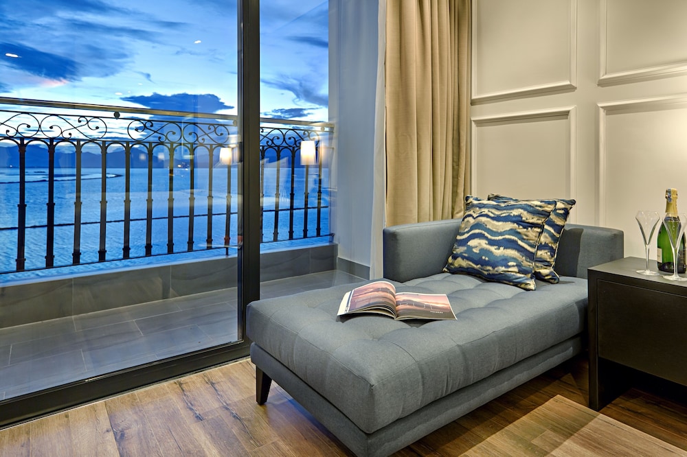 Executive Double Room, Balcony, Bay View photo 3
