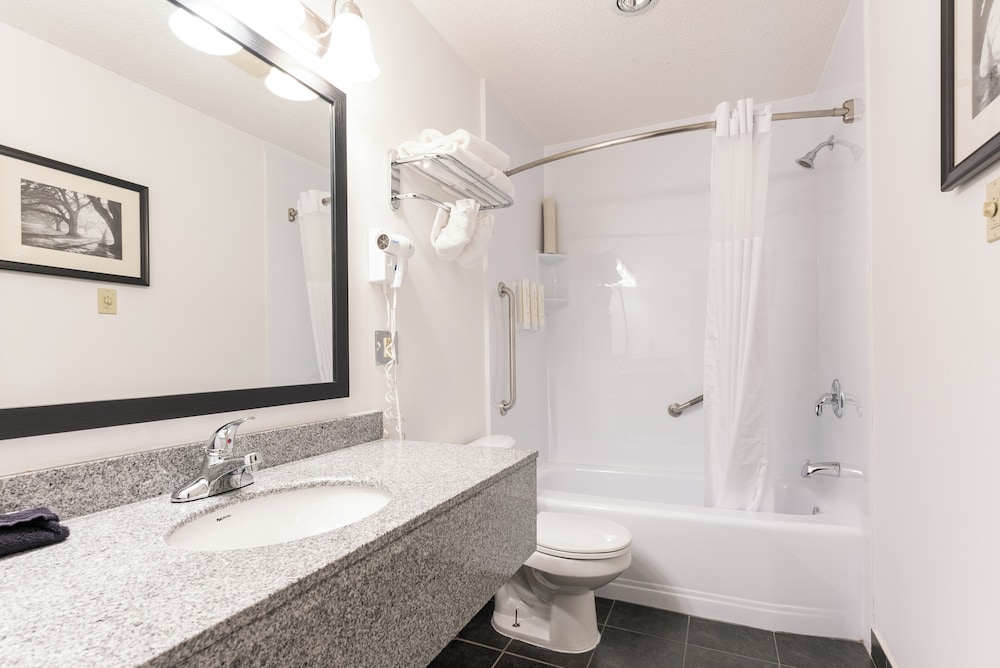 Standard Room, 2 Queen Beds, Marina View photo 3