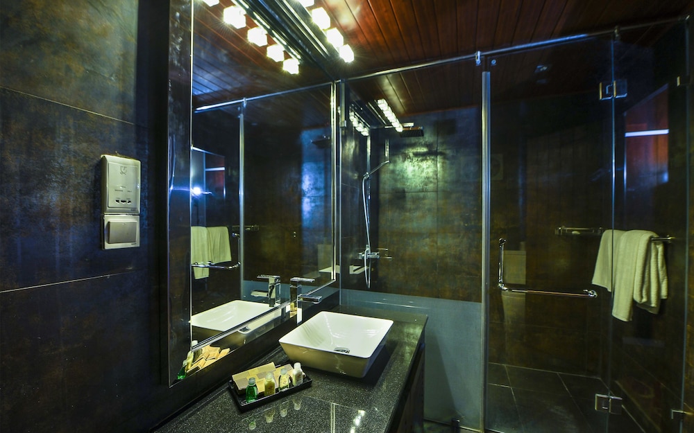 Luxury Double Room, 1 King Bed with Sofa bed, Private Pool, Executive Level photo 3