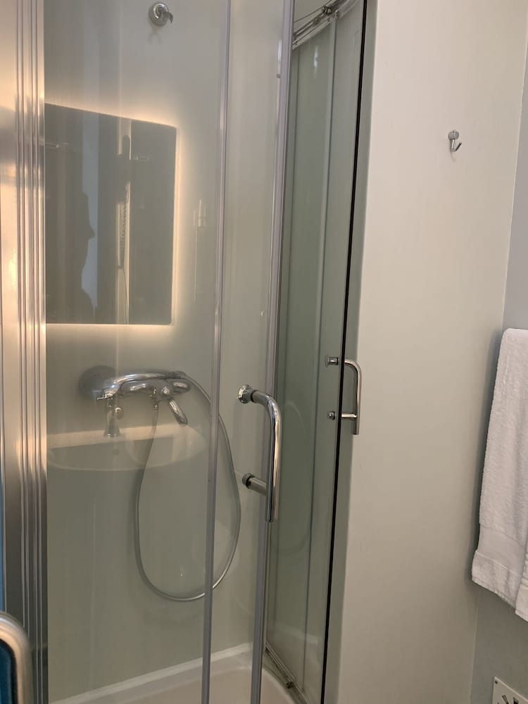 Standard Triple Room, 1 Bedroom photo 2