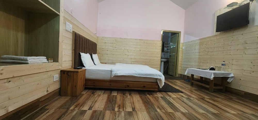 Deluxe Room, Mountain View photo 3
