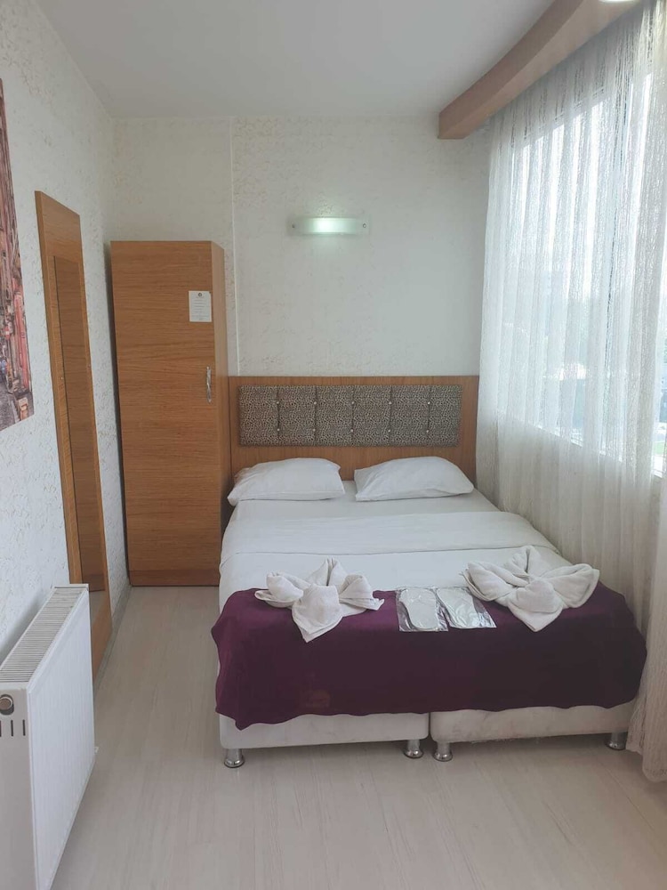 Ekonomik Cift Kisilik Oda photo 3