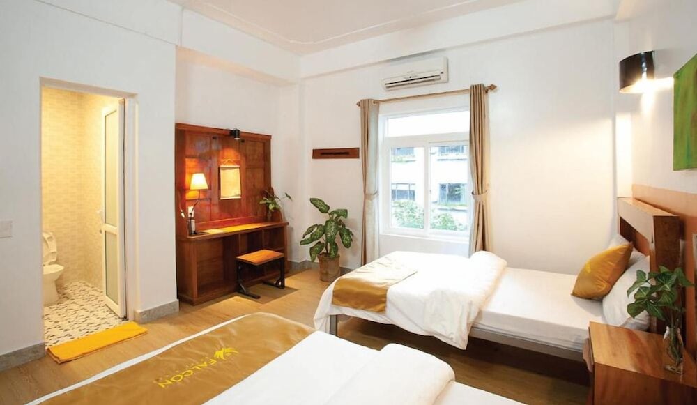 Standard Double Or Twin Room, 1 King Bed, City View photo 2