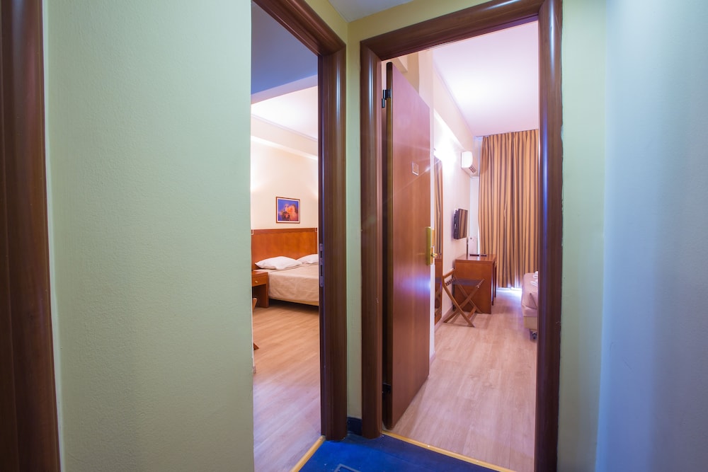 Marina Hotel Athens — photo 70