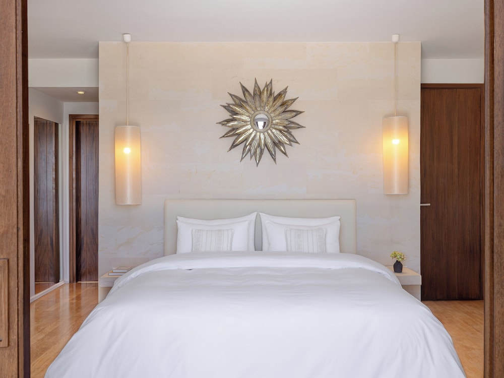 2 Bedroom dream villa with sea view and private pool