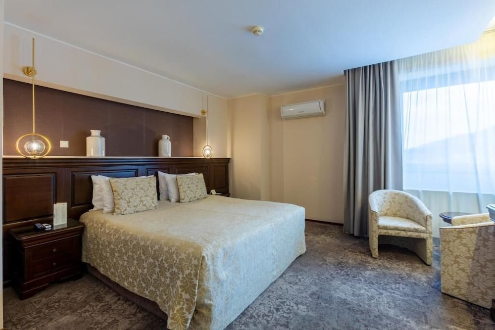 Presidential Apartment photo 2