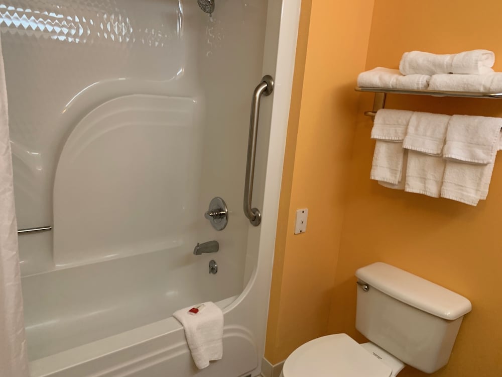 Suite, 2 Queen Beds, Non Smoking - Photo 4