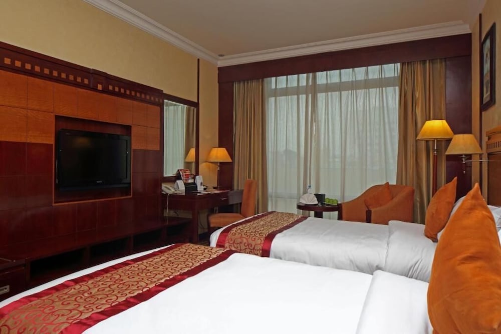 Classic Room, 1 Twin Bed, Non Smoking, City View - Photo 3