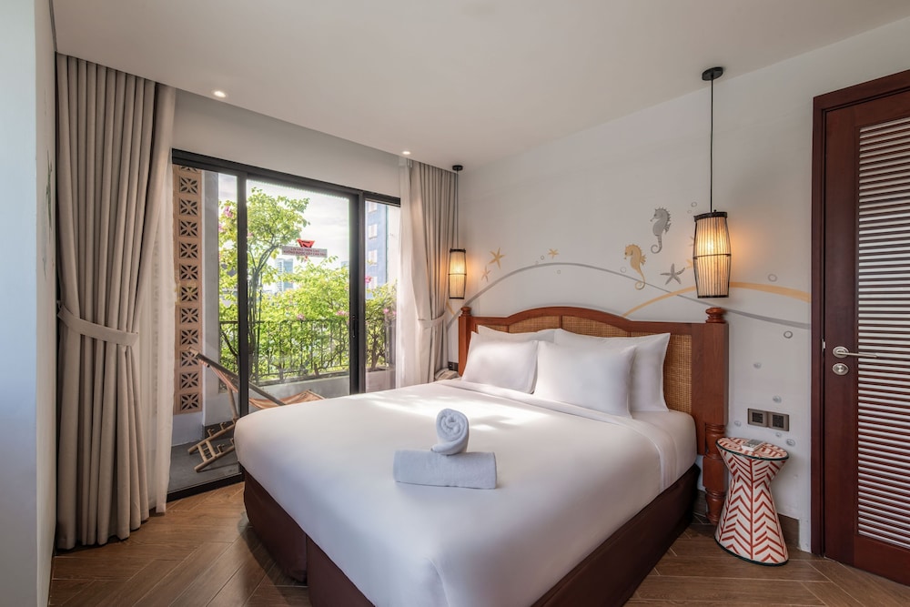 Family Apartment, City View