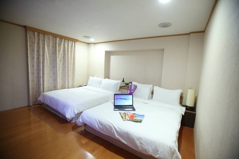 Quadruple Room photo 3
