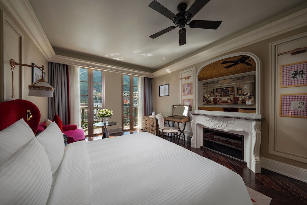 Executive Double Room, 1 Bedroom, Bathtub, Mountain View photo 2