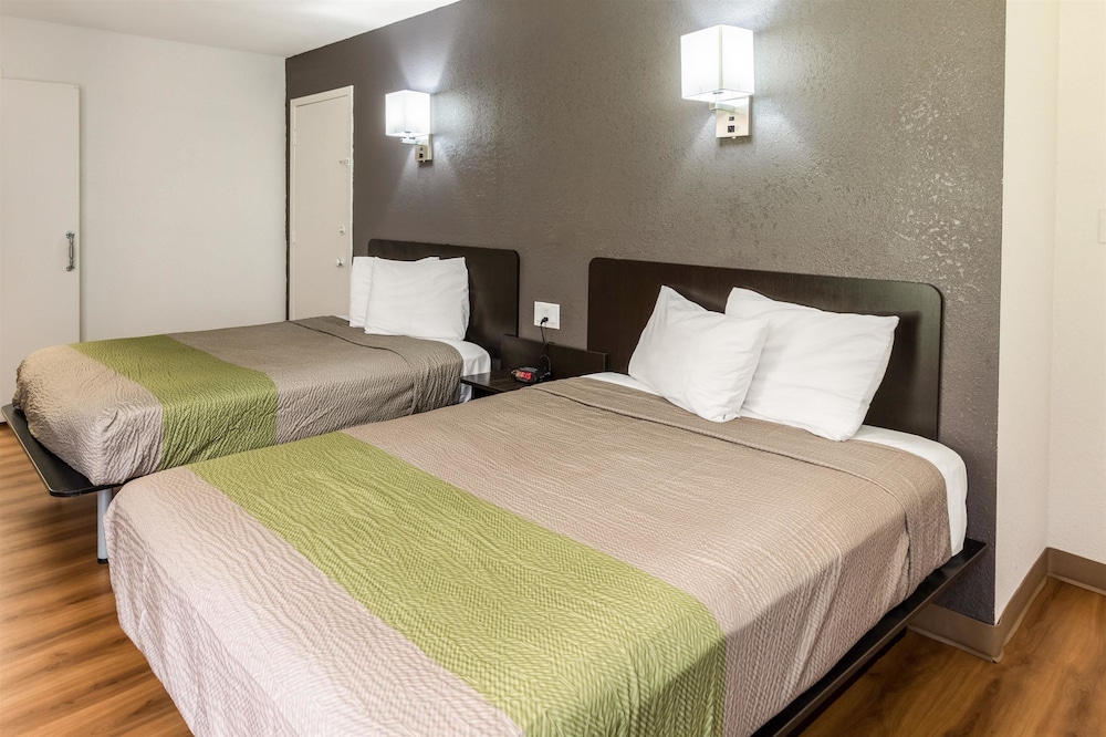 Deluxe Suite, 2 Double Beds, Non Smoking, Kitchenette - Photo 1