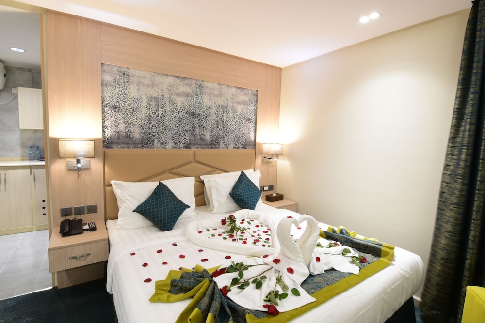 Deluxe Double Room, 1 King Bed - Photo 2