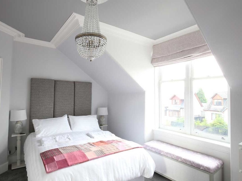 Premium Apartment, Private Bathroom, Garden View