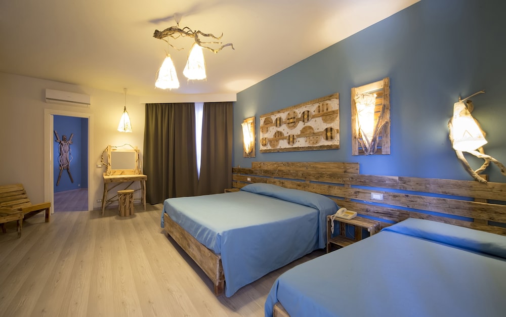 Junior Suite, Partial Sea View photo 2