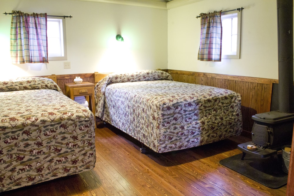 Frontier Cabin 2 Double photo 1