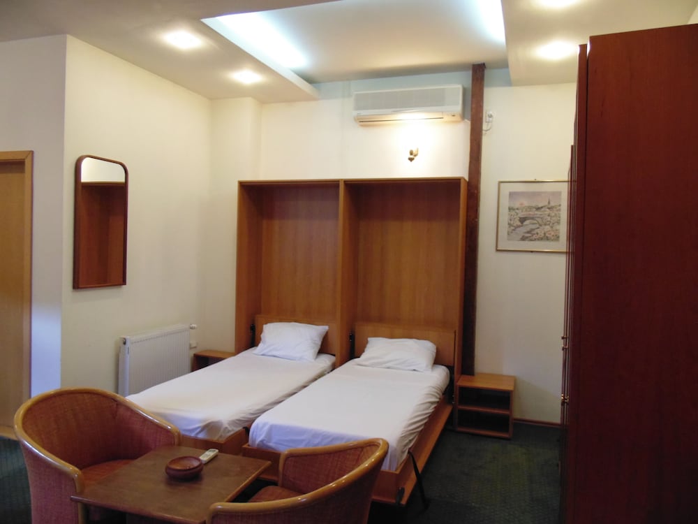 Quadruple Room photo 3