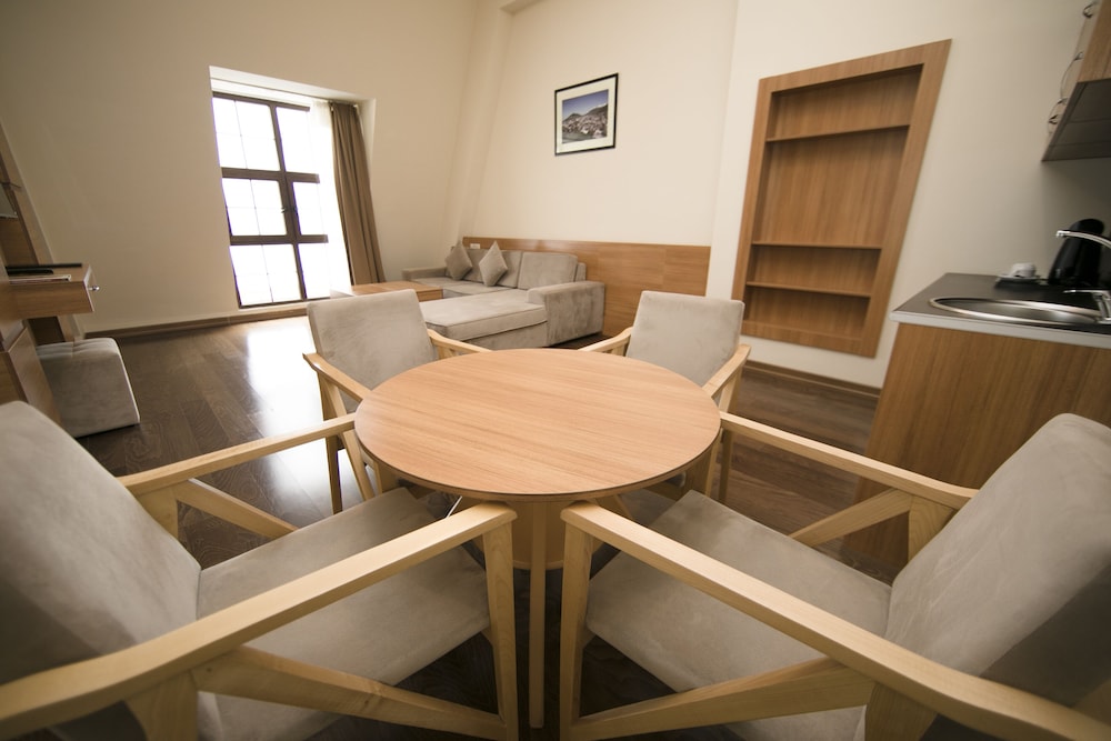 Deluxe Suite, Balcony photo 3