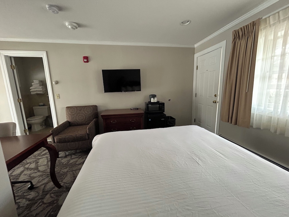 Room, 1 Queen Bed - Photo 2