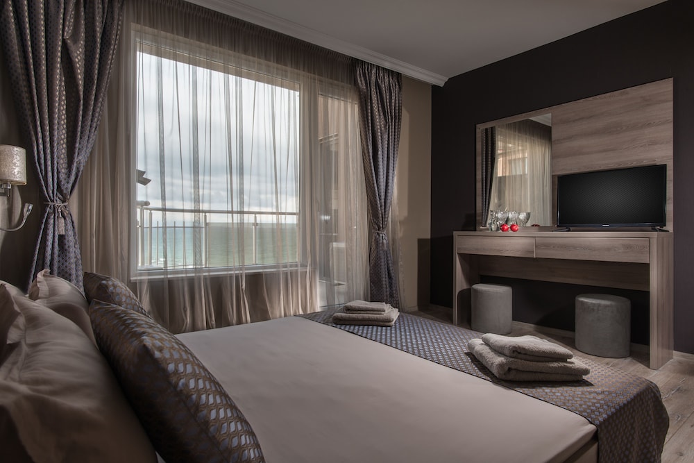 Luxury Apartment, Balcony, Sea View photo 1