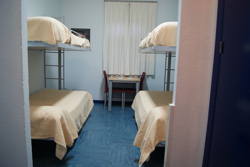 Basic Quadruple Room, Private Bathroom