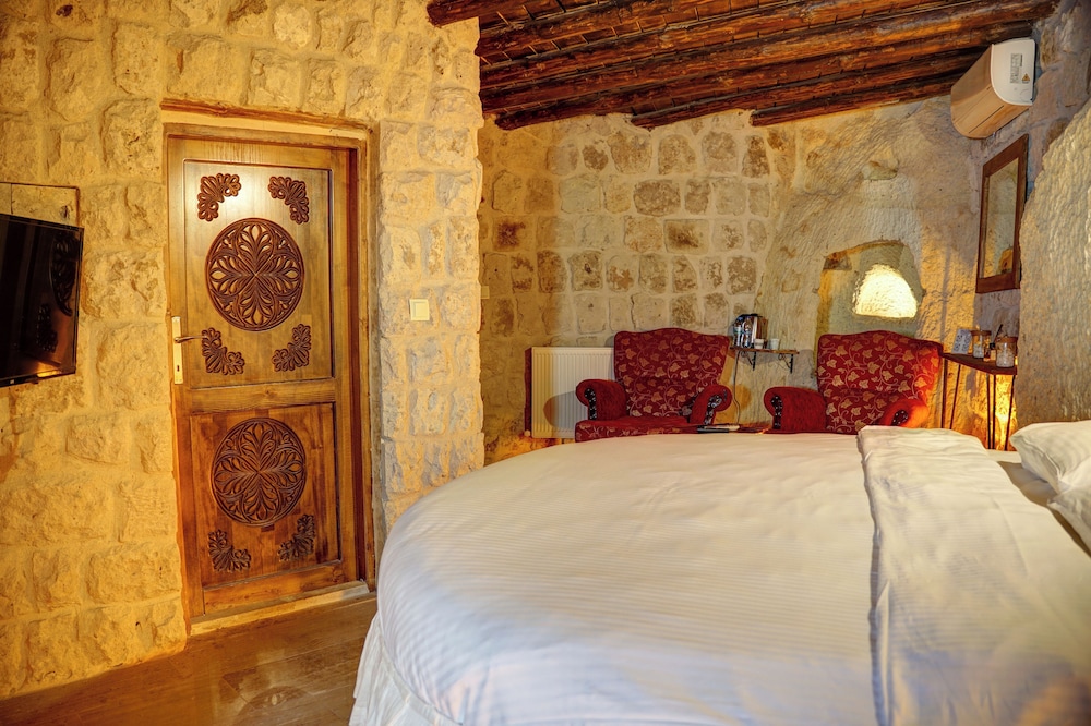 Luxury Suite photo 3