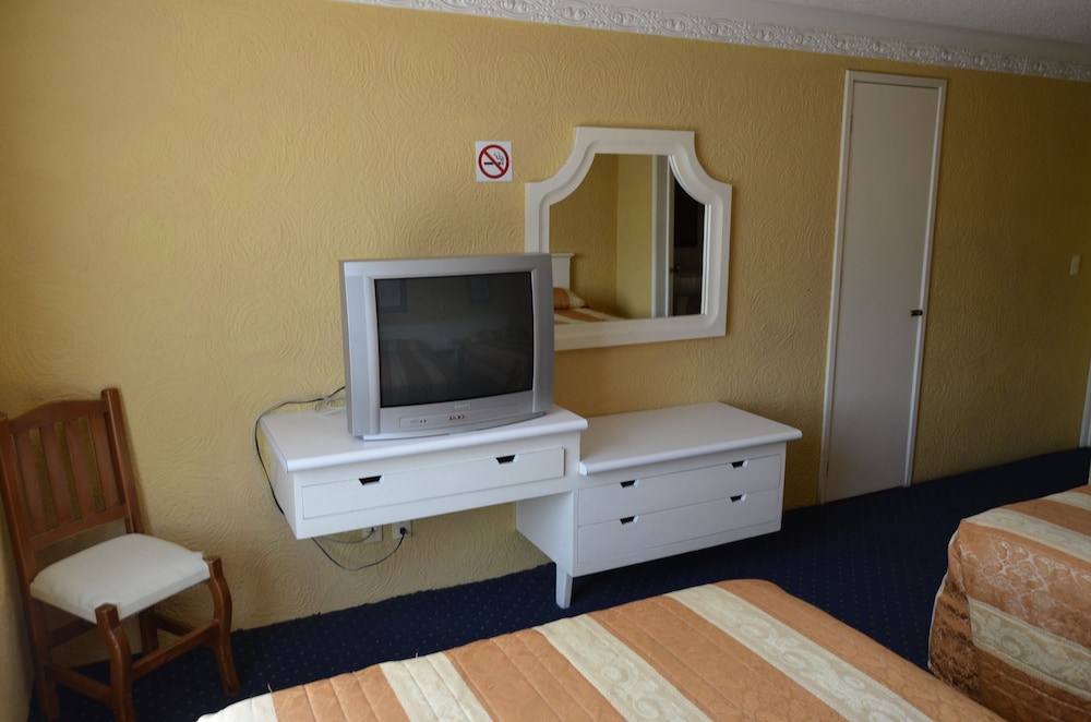 Standard Room, 2 Double Beds