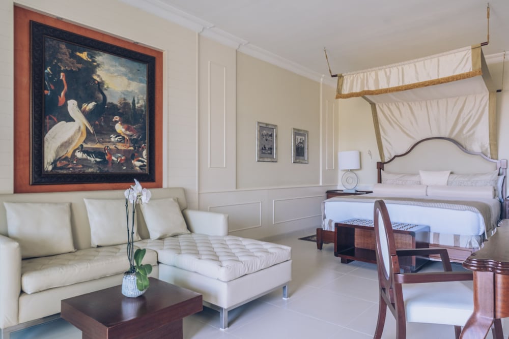 Suite, Oceanfront (Butler)