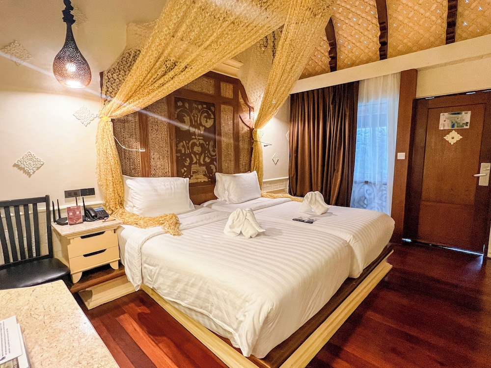 Deluxe Room, 1 Bedroom, Garden Area - Photo 16