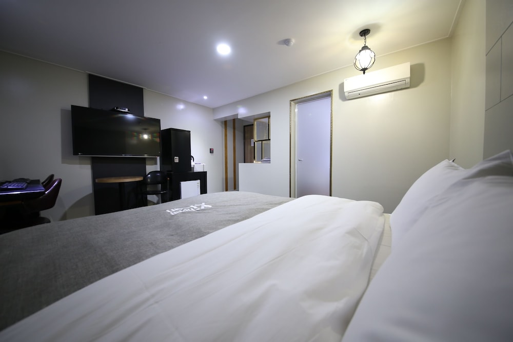 Room (Game / Breakfast for 2) - Photo 1