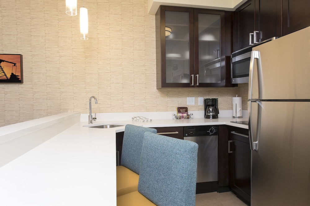 Suite, 1 Bedroom (Mobility/Hearing Accessible, Tub) photo 3